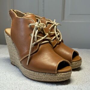 La Victoire - Brown Leather Wedge Sandals